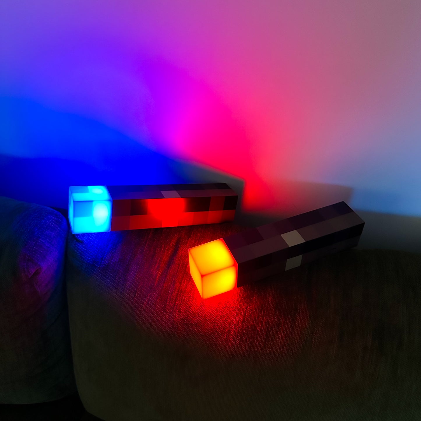 LED Lampa Yourcraft Torch™ (4 barvy)