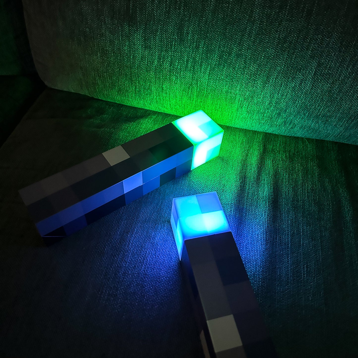 LED Lampa Yourcraft Torch™ (4 barvy)